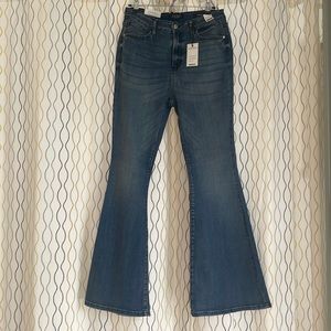 Judy Blue: high waisted flare fit denim 31” waist